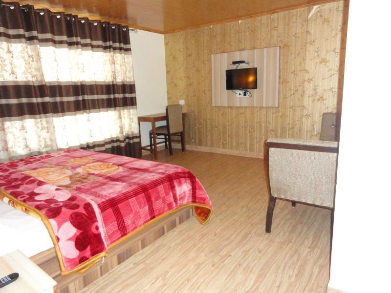 Hotel President Manāli Extérieur photo